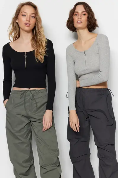 Dámský top Trendyol TWOAW22BZ0134/Black-Grey