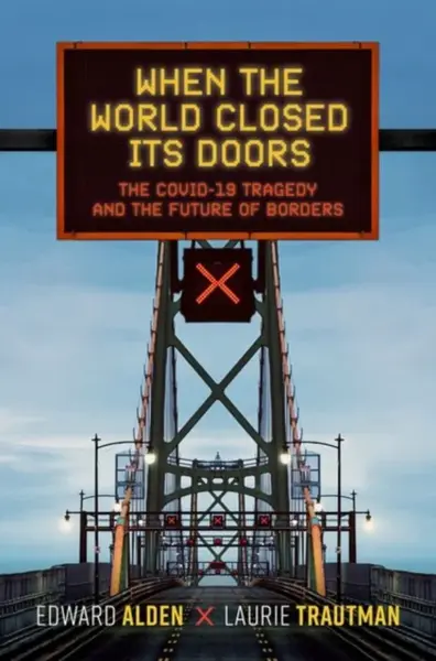 When the World Closed Its Doors - Alden Edward, Laurie  Trautman