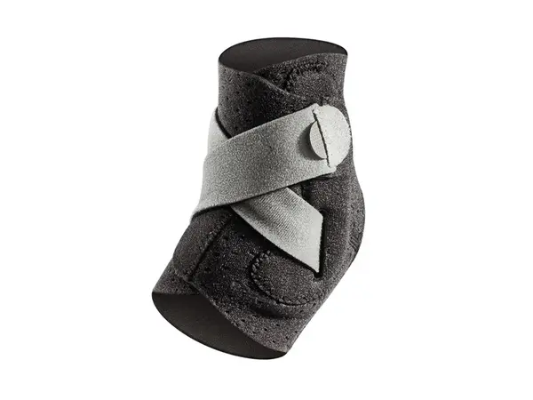 Mueller Adjust-to-Fit Ankle Stabilizer, ortéza na kotník