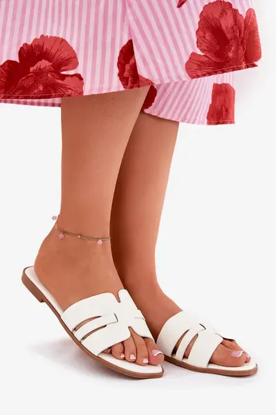 Boto Dámské Pantofle Na Plochém Podpatku S Výřezy Eko Kůže Bílé Ecapus