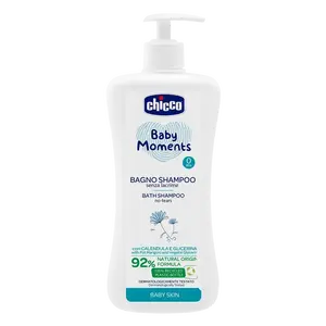 CHICCO Šampon na vlasy a tělo s dávkovačem Baby Moments 92 % přírodních složek 750 ml