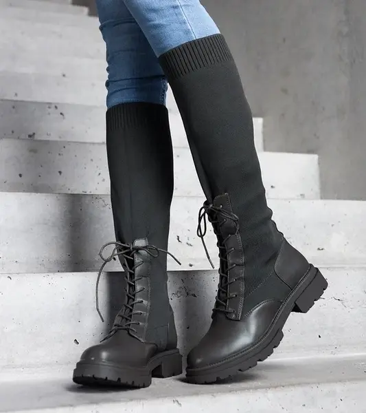 D/CEO Black insulated boots Castro