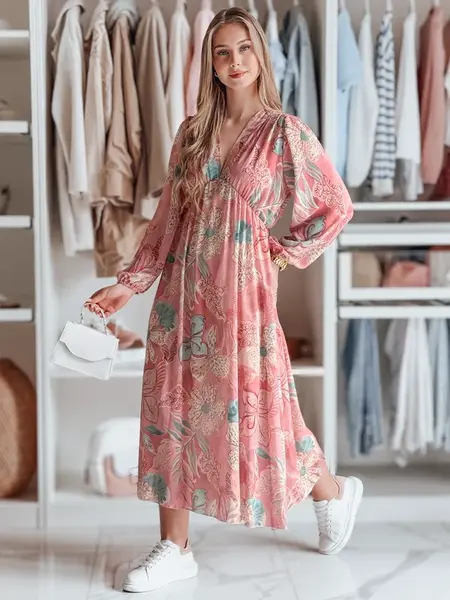 Růžové midi šaty s květinovým vzorem