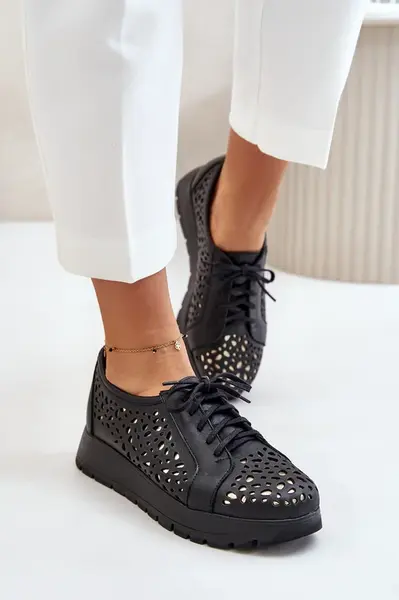 Zazoo 2973 Kožené Poltopánky Na Platforme S Dierkovaným Vzorom Čierne