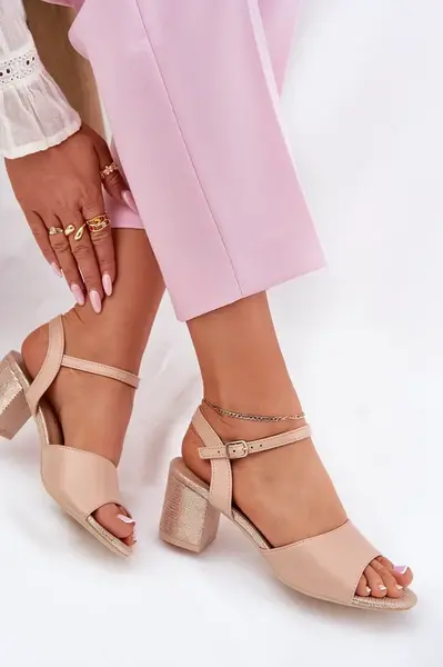 Dámské sandály na podpatku Vinceza