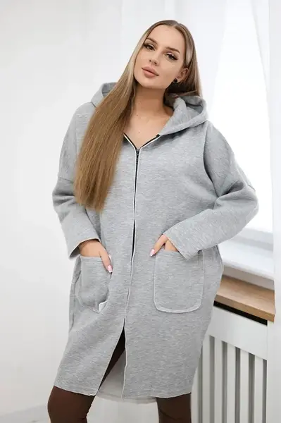 Zateplená mikina s delším zadním dílem šedé barvy