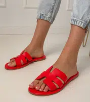 marka niezdefiniowana Red flip-flops adorned with cutouts Ragos