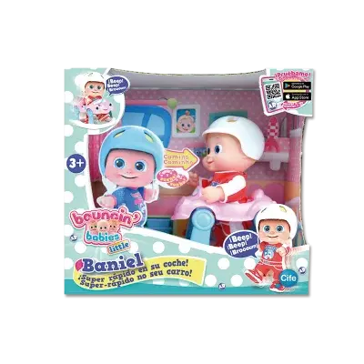 Panenka Baniel v autíčku