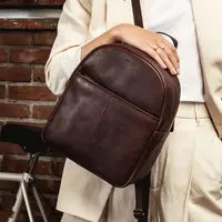 Dámský kožený batoh Burkely Terra - tmavě hnědá