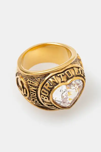 Strieborný prsteň AMBUSH Heart Class Ring