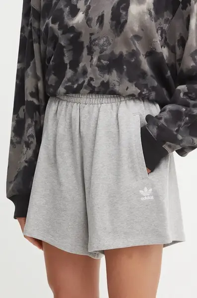 Bavlněné šortky adidas Originals Essential šedá barva, melanžové, high waist, IY7341