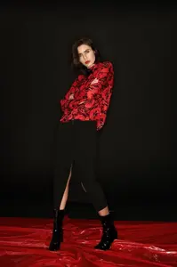 Dámska sukňa Marisse Z-Sc-4512 čierna