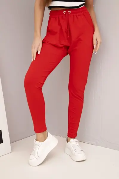 Dámske červené tepláky s elastickým pásom
