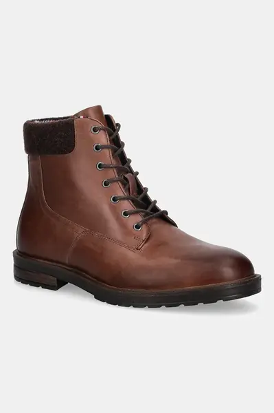 Kožené trapery Tommy Hilfiger CLEATED HILFIGER W LTH BOOT pánské, hnědá barva, FM0FM05562