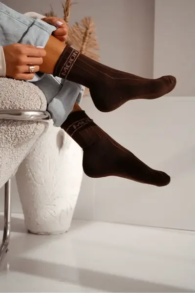 Milena Dámské ponožky Půlfroté UNIQUE Bezškrtové MOON Čokoládové