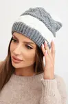 Dámska zimná vlnená čiapka s dekoratívnym vzorom