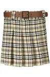 Krátká károvaná sukně s páskem