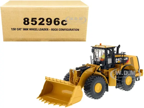 CAT Caterpillar 980K Wheel Loader Rock Configuration with Operator "Core Classics Series" 1/50 Diecast Model by Diecast Masters