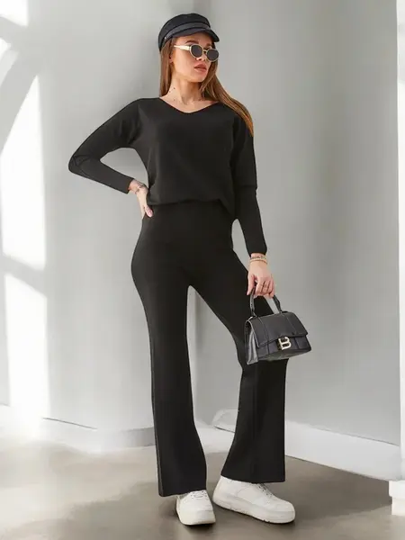 Resti Women's Sweater Set