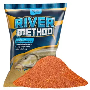 Carp zoom krmítková směs river method 2 kg - jahoda ryba
