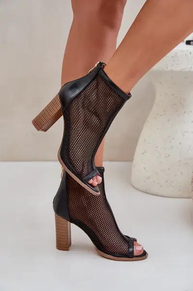 PS1 Sandály Na Podpatku S Holení Černé Taniffia