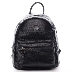 Menší koženkový batůžek Anselmo černá