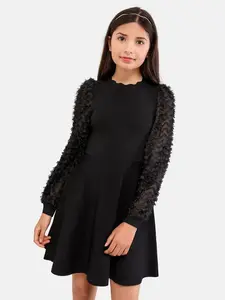 Lipsy Šaty  čierna