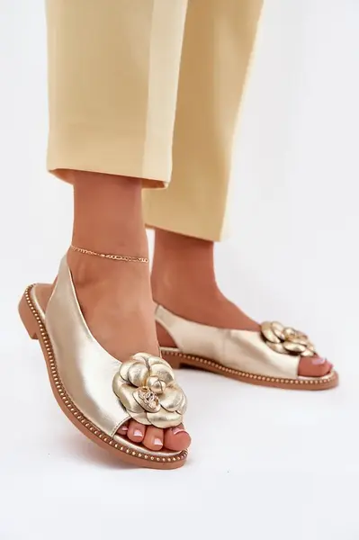 Kožené Ploché Sandále S Ozdobou CheBello