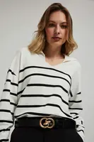 Opasok s ozdobnou sponou