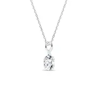 Náhrdelník s oválným diamantem v bílém zlatě KLENOTA