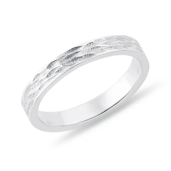 Dámsky snubný prsteň z bieleho zlata s rytinou KLENOTA