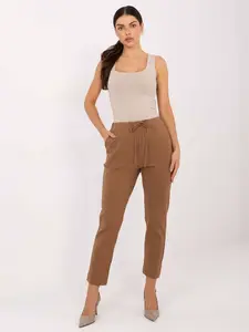 Jednobarevné kalhoty camel