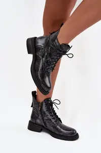 Lakované členkové topánky na nízkom podpätku