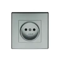 Zásuvka MILANO bez uzemnenia (met. strieborná)