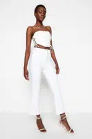 Trendyol Bílé džíny s vysokým pasem Crop Flare