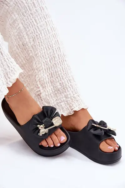 Boto Dámské Pěnové Pantofle Na Platformě S Mašlí A Broží Černé Marlize