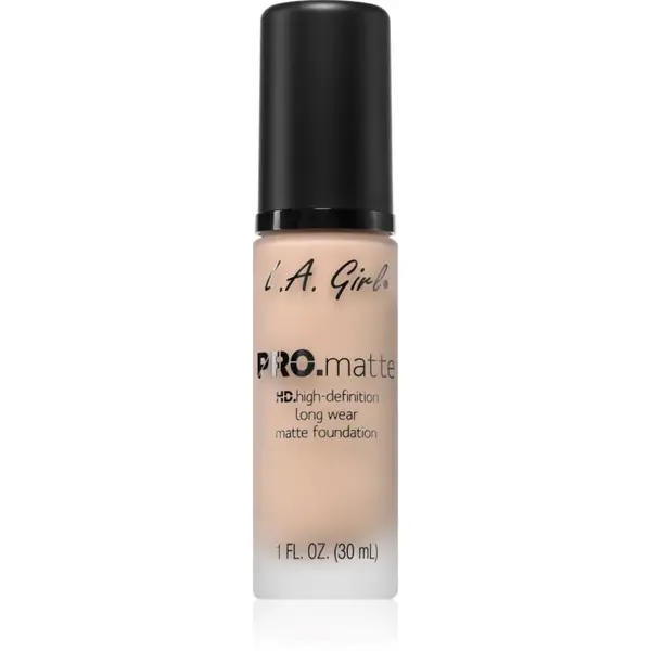 L.A. Girl Cosmetics PRO. Matte HD dlhotrvajúci make-up s matným efektom odtieň Natural 30 ml