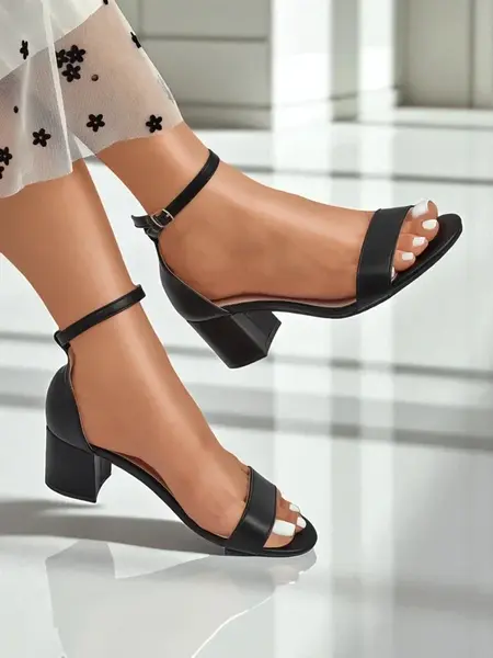 Resti Kallistia women's heeled sandals made of ecological leather, black 6 cm