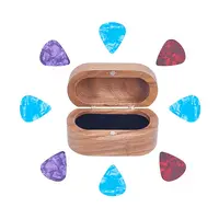 8Pcs Artistic Plastic Guitar Pick