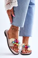 Papuče s dekoratívnymi korálkami S. Barski