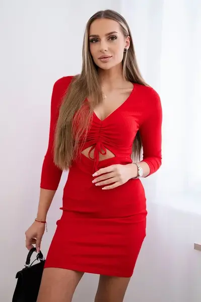 Žebrované šaty se zavazovaným výstřihem červené