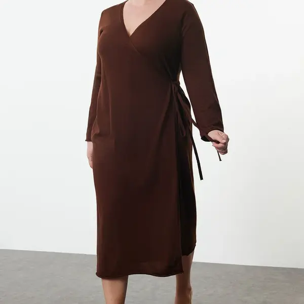 Trendyol Curve Brown Double Breasted Tie Detailed Midi Knitwear Dress