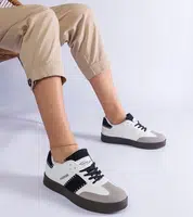 D/CEO White trainers Justar