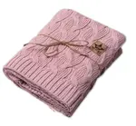 Bambusová detská pletená deka, vzor pletený vrkoč, 80 x100 cm, púdrová