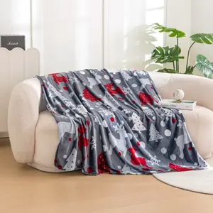 Vianočná mikroplyšová deka VIANOČNÉ KÚZLO sivá Rozmer: 200 x 220 cm