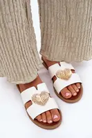 EVENTO Dámské sandály na plochém podpatku se zlatou ozdobou bílé Karinma