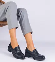 Gemre Astrelia black women's faux leather low-heeled shoes