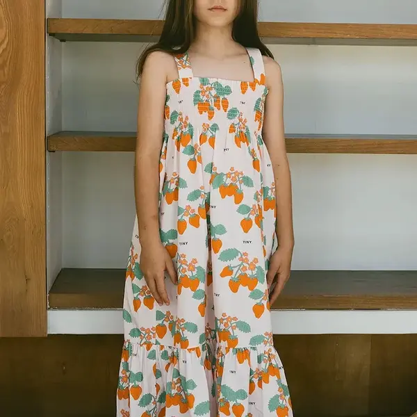 Dětské bavlněné šaty Tinycottons STRAWBERRIES WOVEN DRESS růžová barva, midi, SS25-166