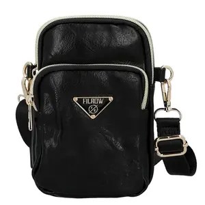 Jednoduchá crossbody koženková kapsa Selma, černá