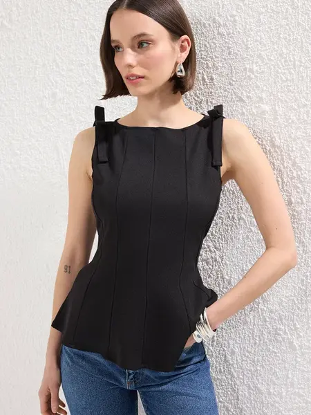 Trendyol Blúzka  čierna